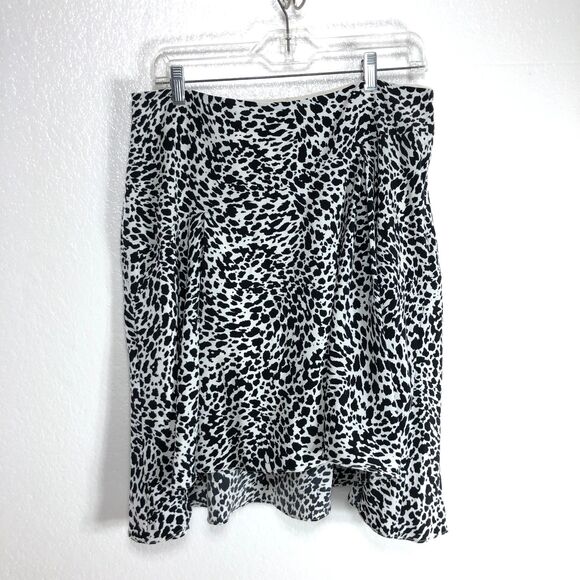 Vince Camuto Black White Animal Print A Line Midi Skirt Women Size 10 - Picture 1 of 9